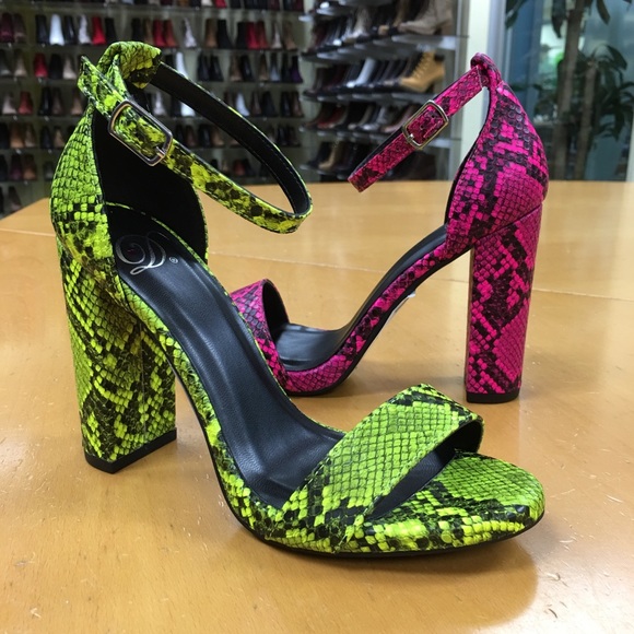 6 Delicious Neon Pink Animal Print Strappy Heels 6 - Picture 3 of 7